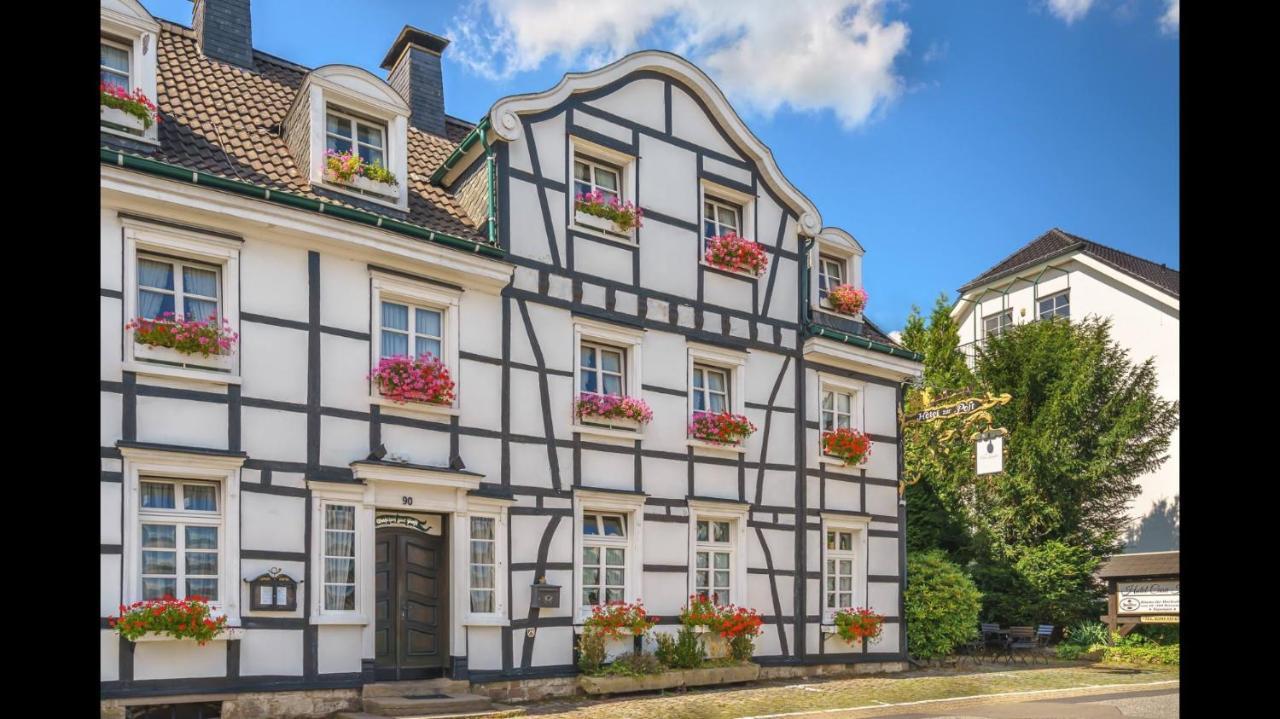 Hotel Zur Post Dabringhausen - Contactless Self Check-In Wermelskirchen Exterior foto