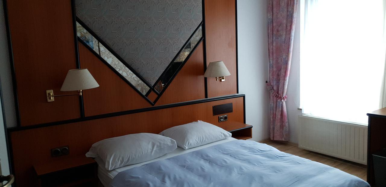 Hotel Zur Post Dabringhausen - Contactless Self Check-In Wermelskirchen Exterior foto